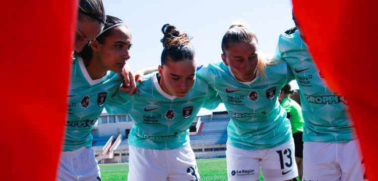 Thonon Evian Grand Genève Football Club - 
