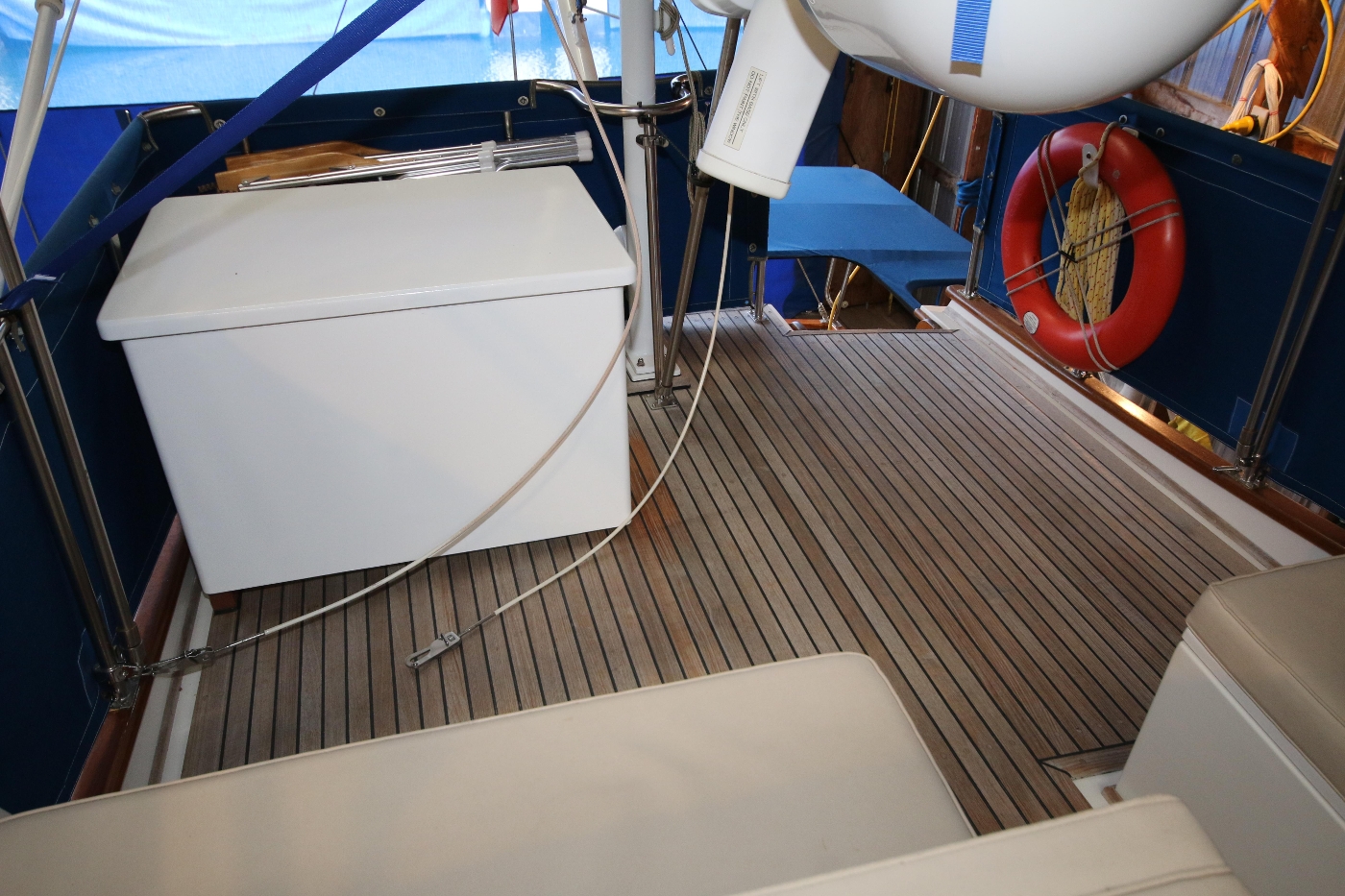 Grand Banks 32 1988 in Sidney, BC Offered by Grand Yachts