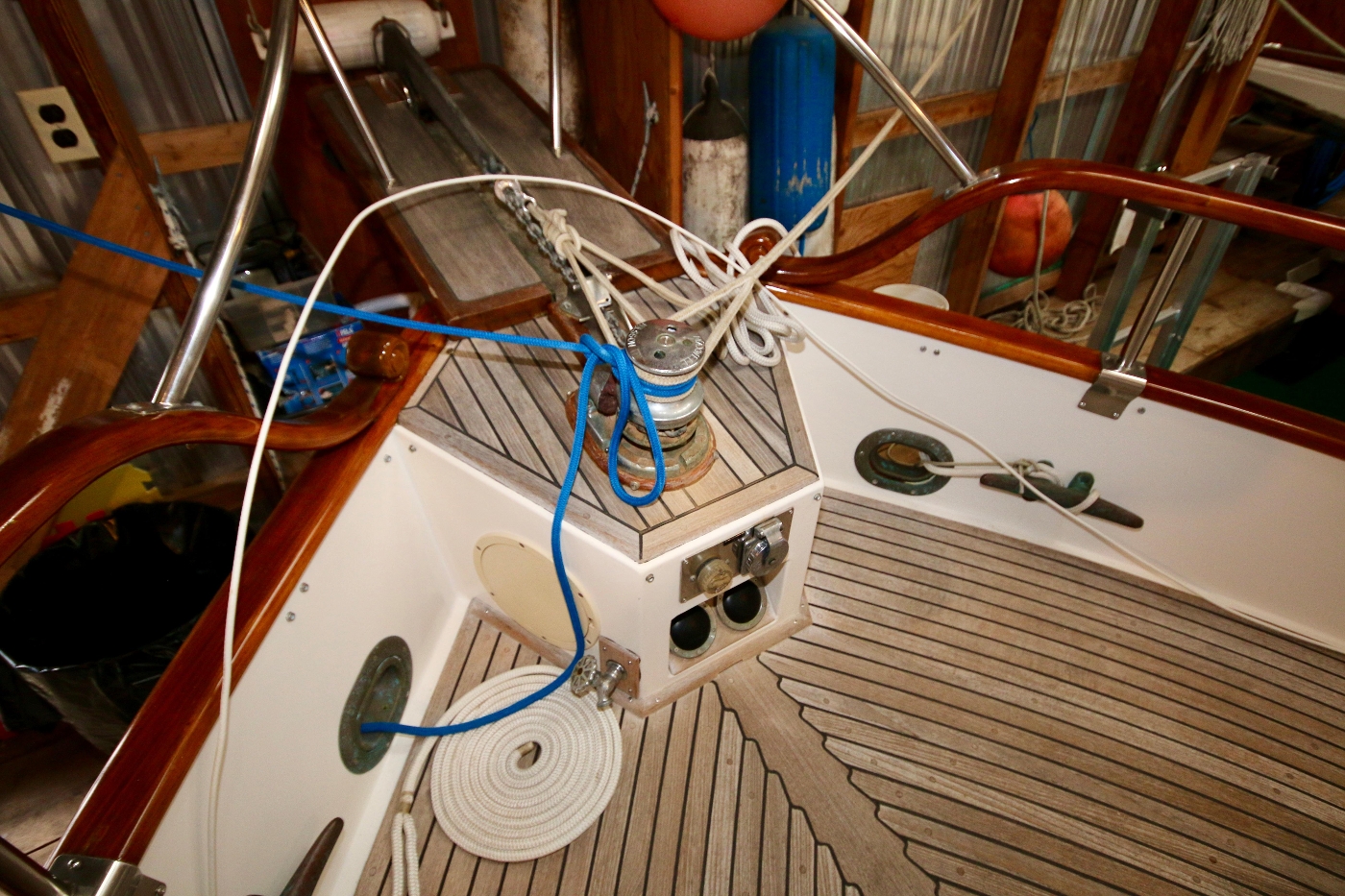 Grand Banks 32 1988 in Sidney, BC Offered by Grand Yachts