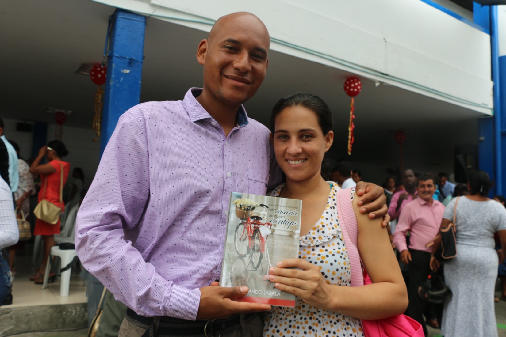 PAREJAS DEL SENA Y LA IGLESIA EN URABÁ DISFRUTARON DE LA VISITA DEL DR. FERNANDO ZABALA