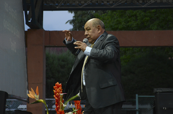 PORQUE ASÍ NOS LO ORDENÓ DIOS