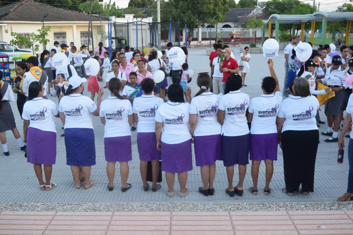 La iniciativa "Rompiendo el Silencio" llegó a la comunidad de Sabanagrande