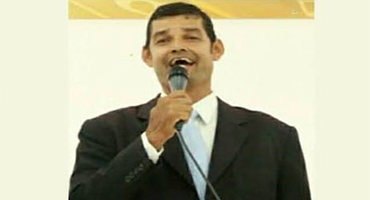 UN HOMBRE VIVIENDO AL FILO DE LA FE: La historia de Gustavo Pérez