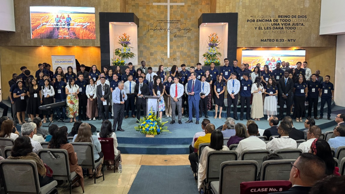 MÁS DE 400 COLPORTORES SE CONSOLIDAN COMO “SEMBRADORES DE ESPERANZA” EN MEDELLÍN