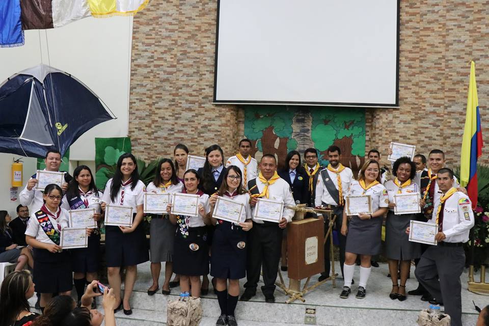 MEGA INVESTIDURA DE CLUBES