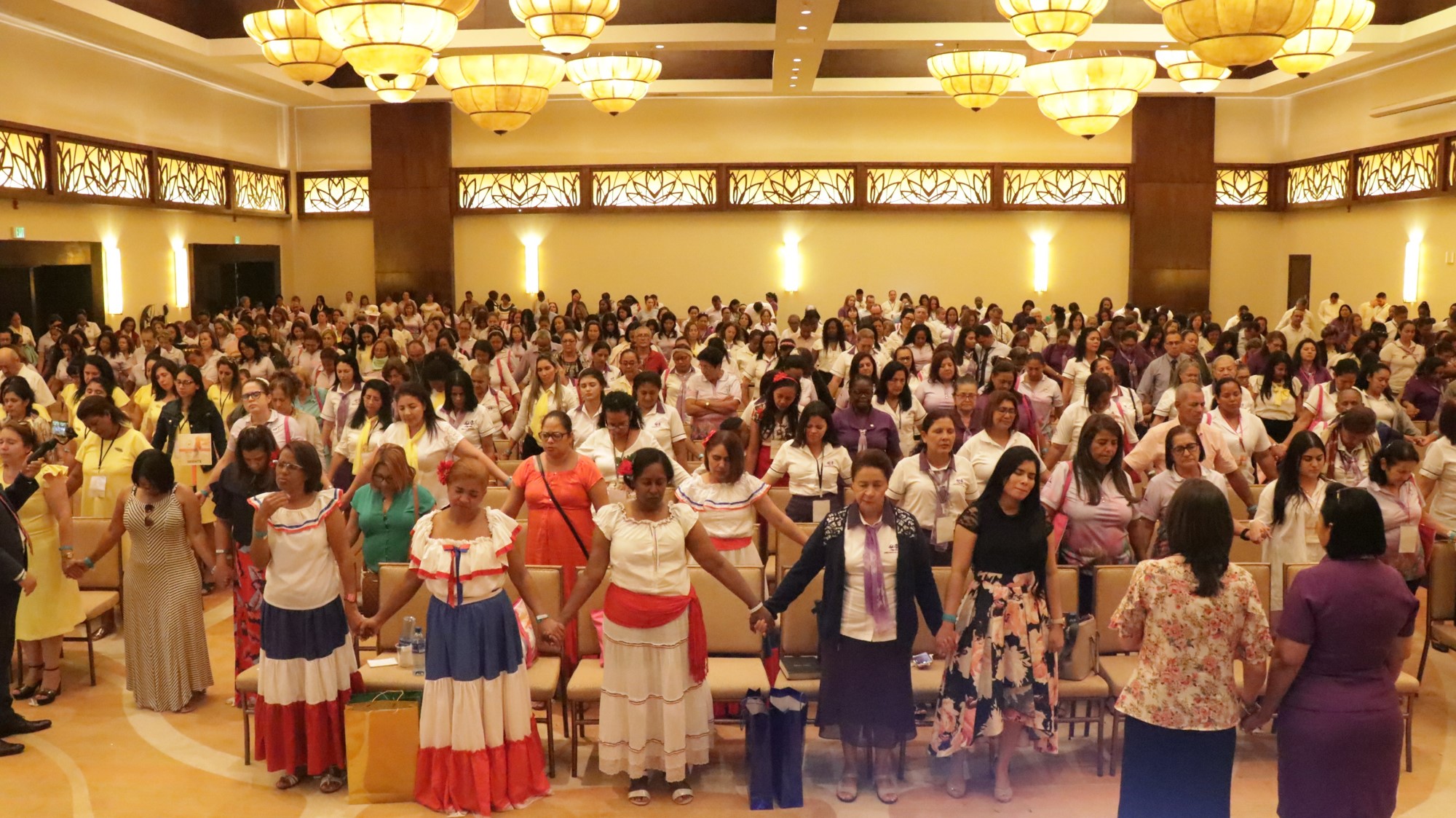Reavivamiento espiritual durante el congreso del Ministerio de la Mujer en Panamá
