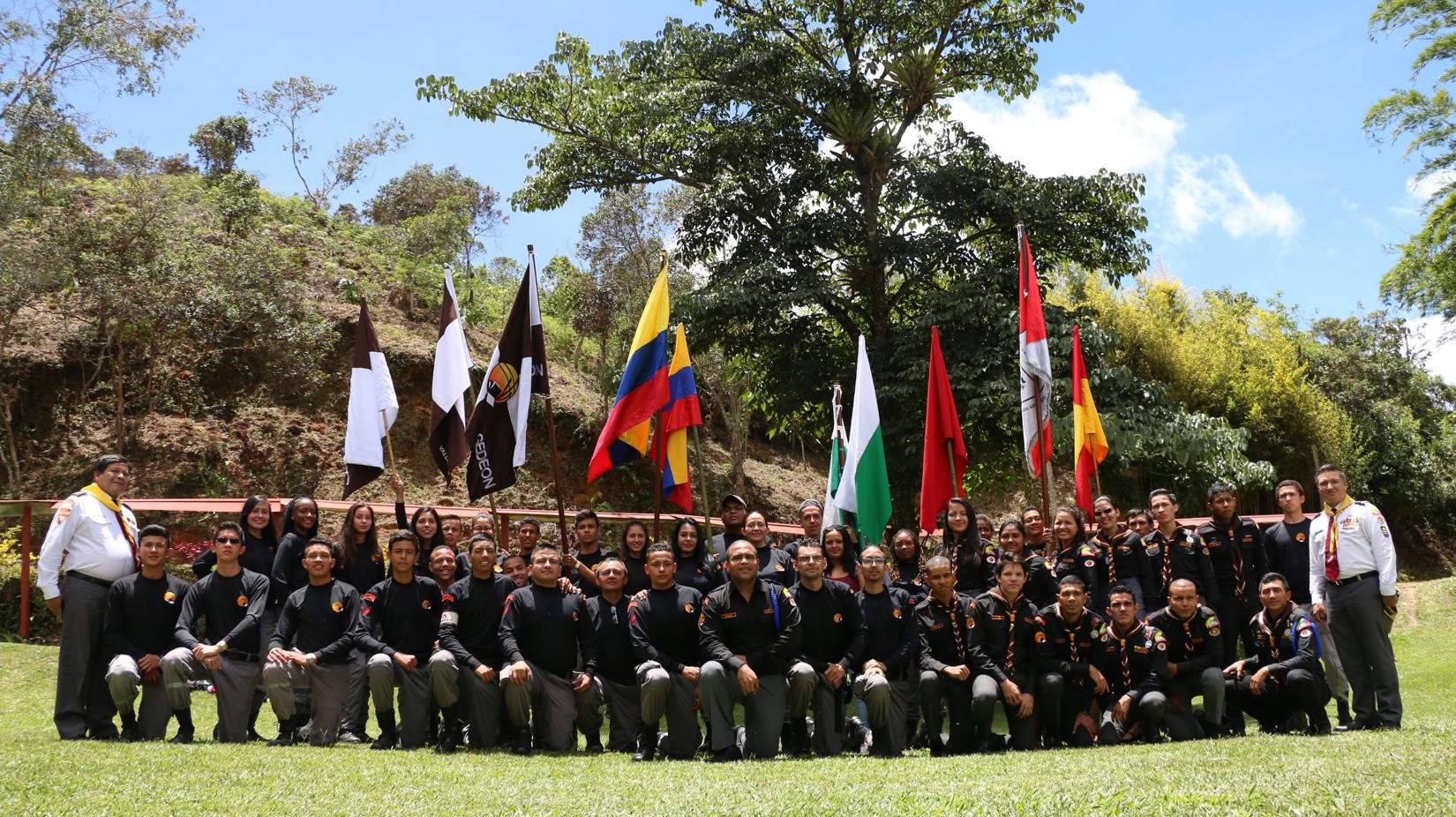 EMBAJADORES UNA INICIATIVA JUVENIL, UNA OPORTUNIDAD DE APOYAR Y PARA CONSOLIDAR NUEVOS MISIONEROS.