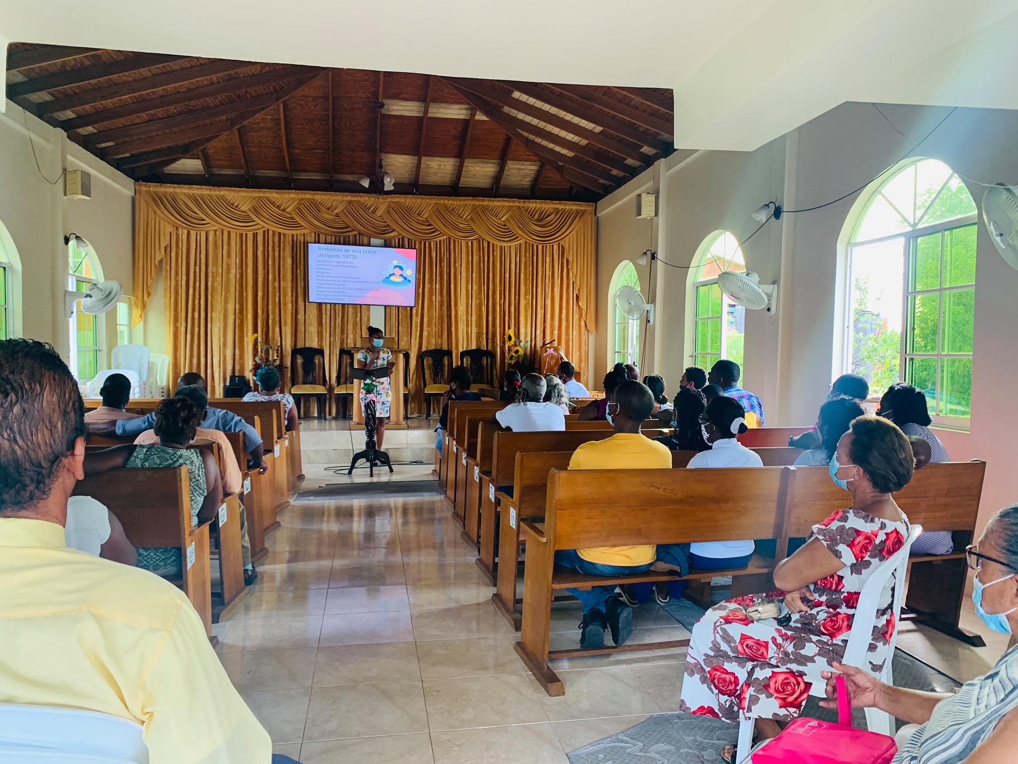 Miembros de iglesia en Providencia vuelven a templos habilitados y continúan con su misión evangelizadora