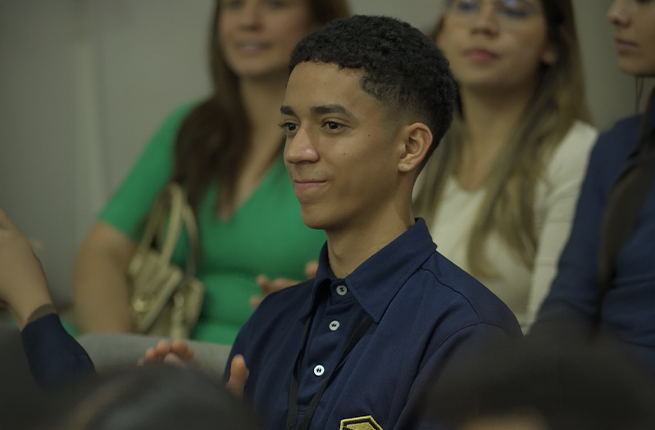Daniel Navas participó en la Asamblea como colportor estudiante, acompañando a su familia.
