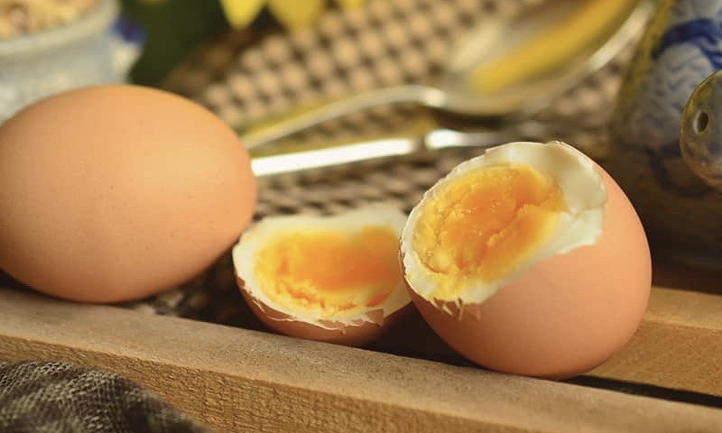 EGGS