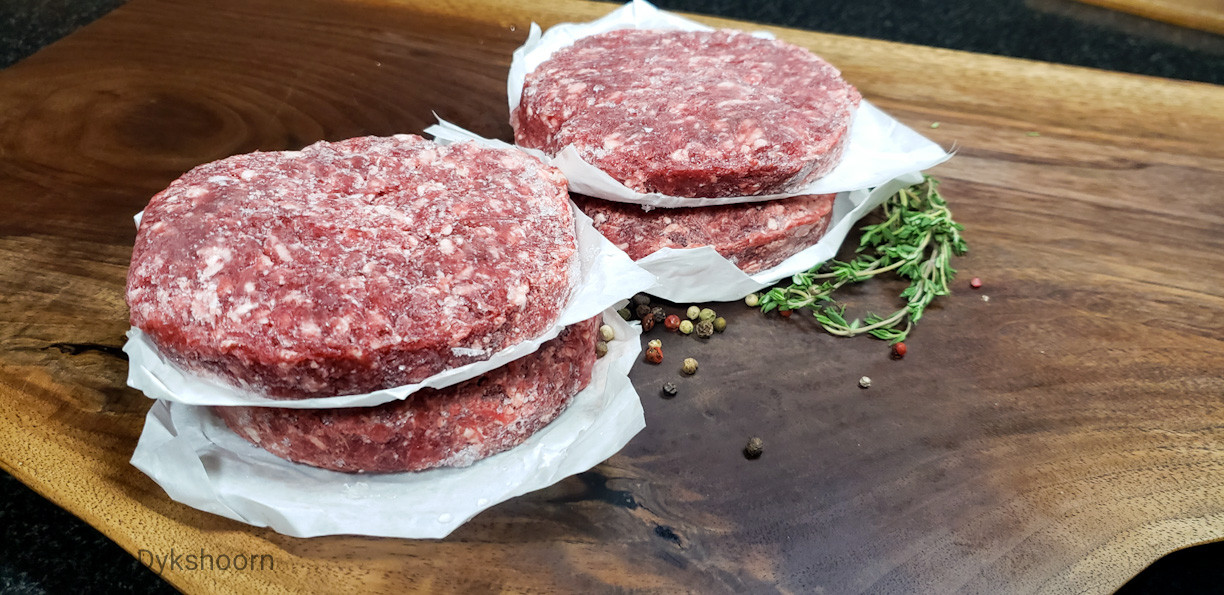 6 oz Hamburger Patties Dykshoorn Farms