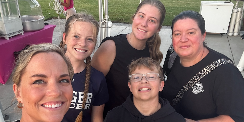 Farm 2 Fork Subscription Box display at Van Alstyne Farmers Market