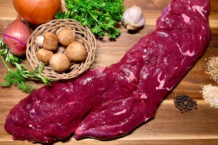 tenderloin-raw.webp