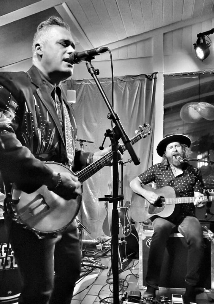 Elliott BROOD