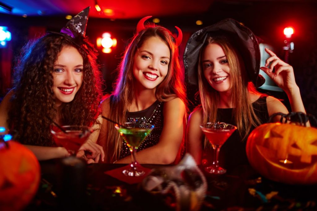 Save on Pre Halloween Denver Pub Crawl | Green Vacation Deals