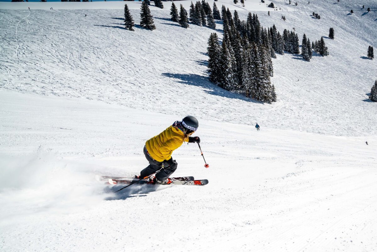 Vail Ski and Snowboard Rental Discounts | Green Vacation Deals