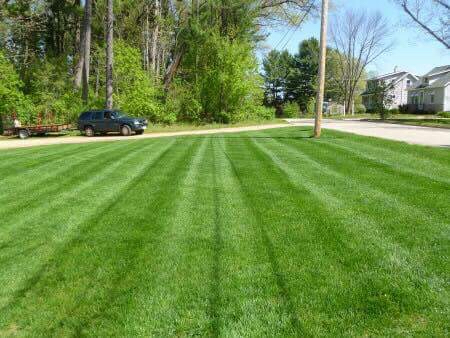 Lawn cutting work in Okc, OK Yard mowing company in Okc, OK, 73135