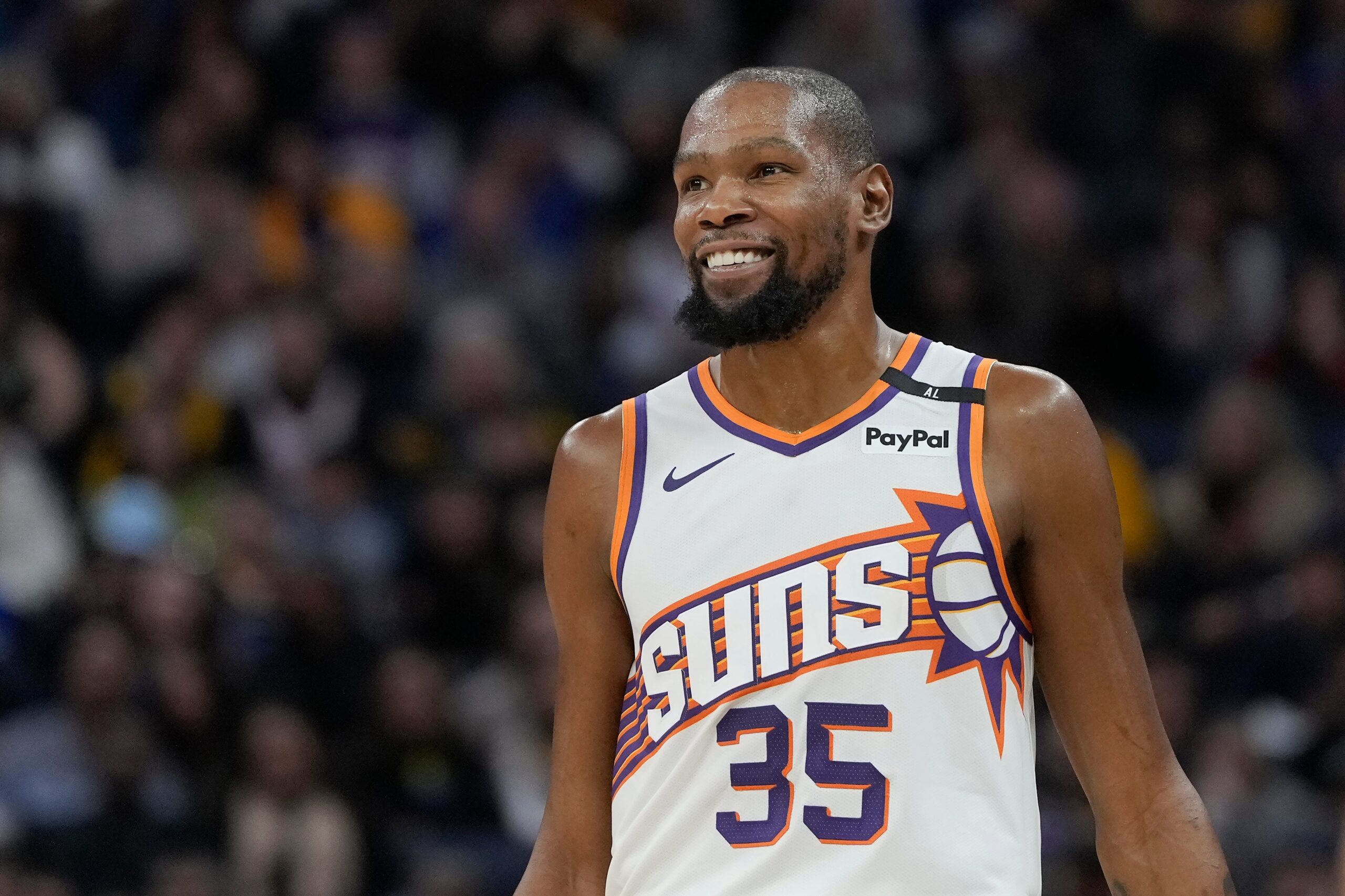 Kevin Durant alcanza los 30.000 puntos en la NBA tras 17 años