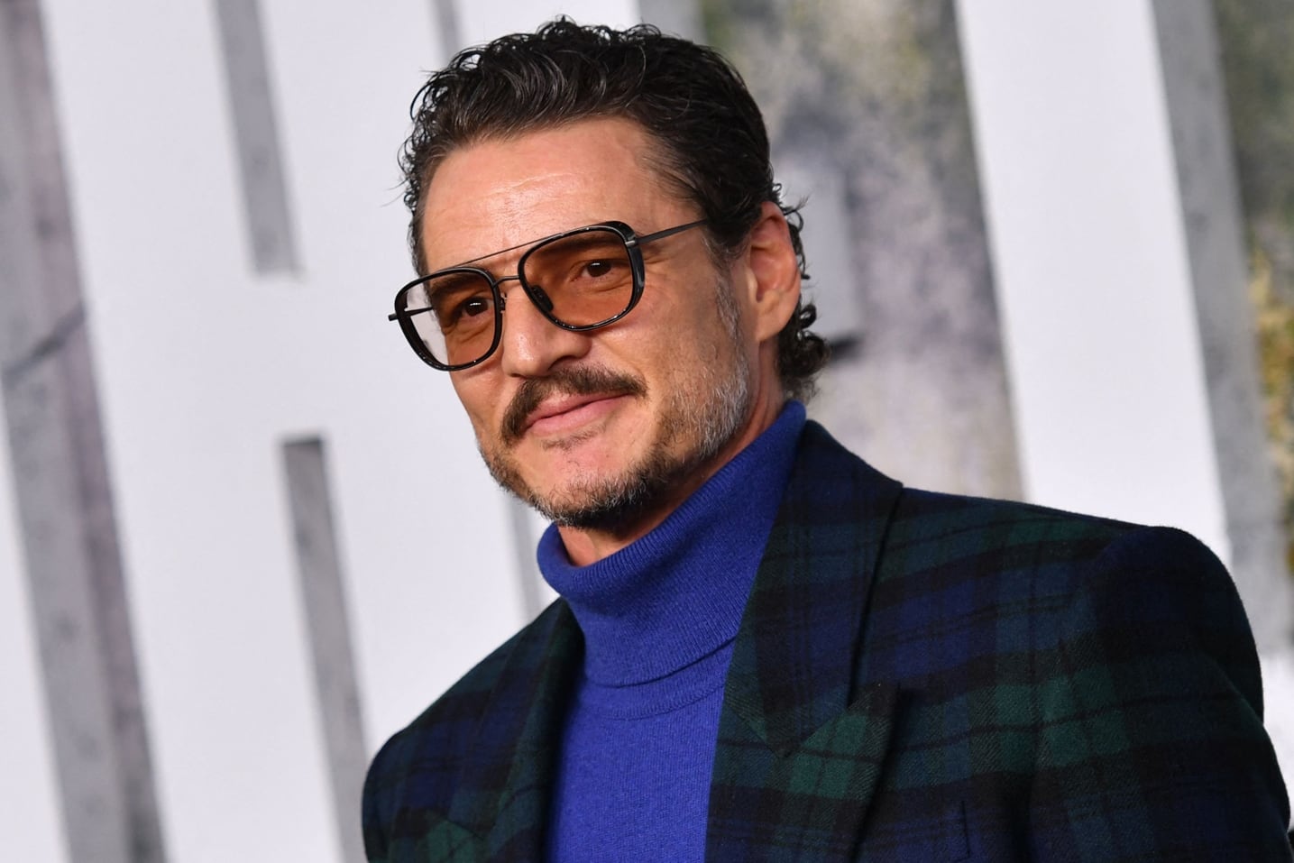 Descubre la sorprendente transformación física de Pedro Pascal