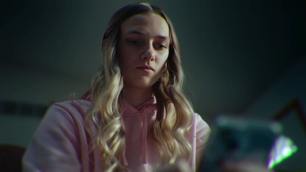 El impactante documental de Netflix ‘Número Desconocido’: ¡Una madre acosadora!