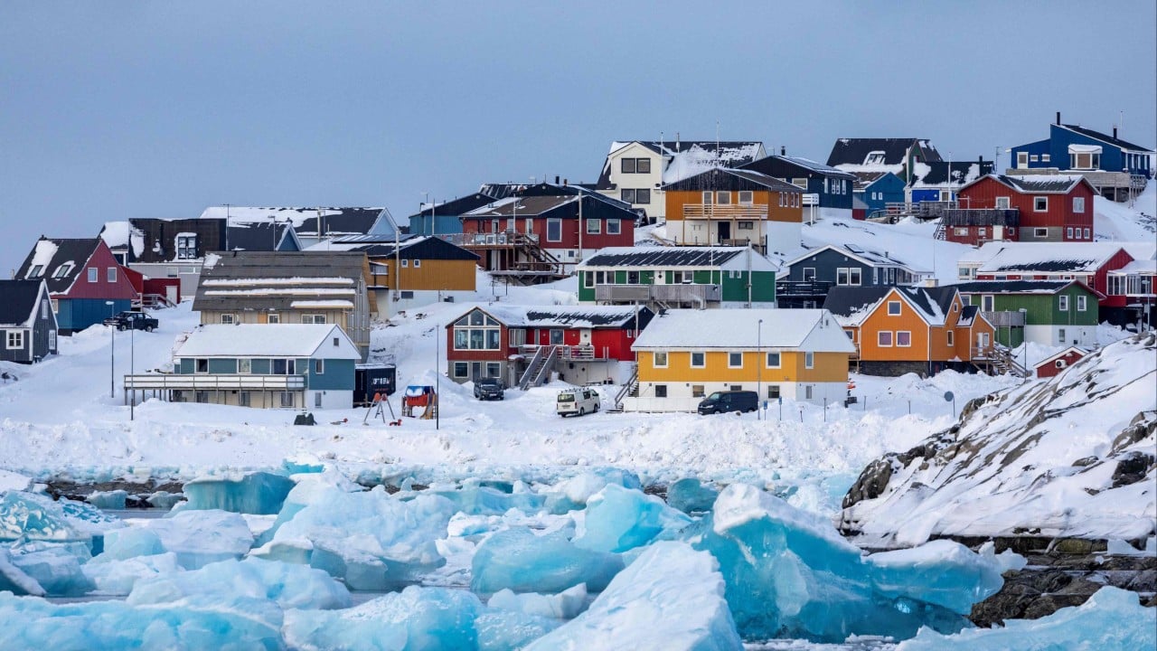 Trump asegura que Groenlandia está rodeada de barcos chinos