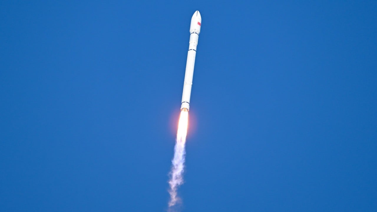 Bancos chinos lanzan satélites y apoyan cohetes en nueva era espacial