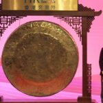 Mercados de Hong Kong y oro inician el Año del Caballo de forma mixta