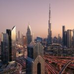 Hong Kong y Emiratos Árabes Unidos fortalecen sus lazos financieros