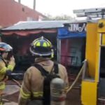 Bomberos controlan incendio en el Mercado de Limpio