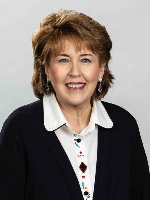 Deborah Davis : Staff Organist/Pianist