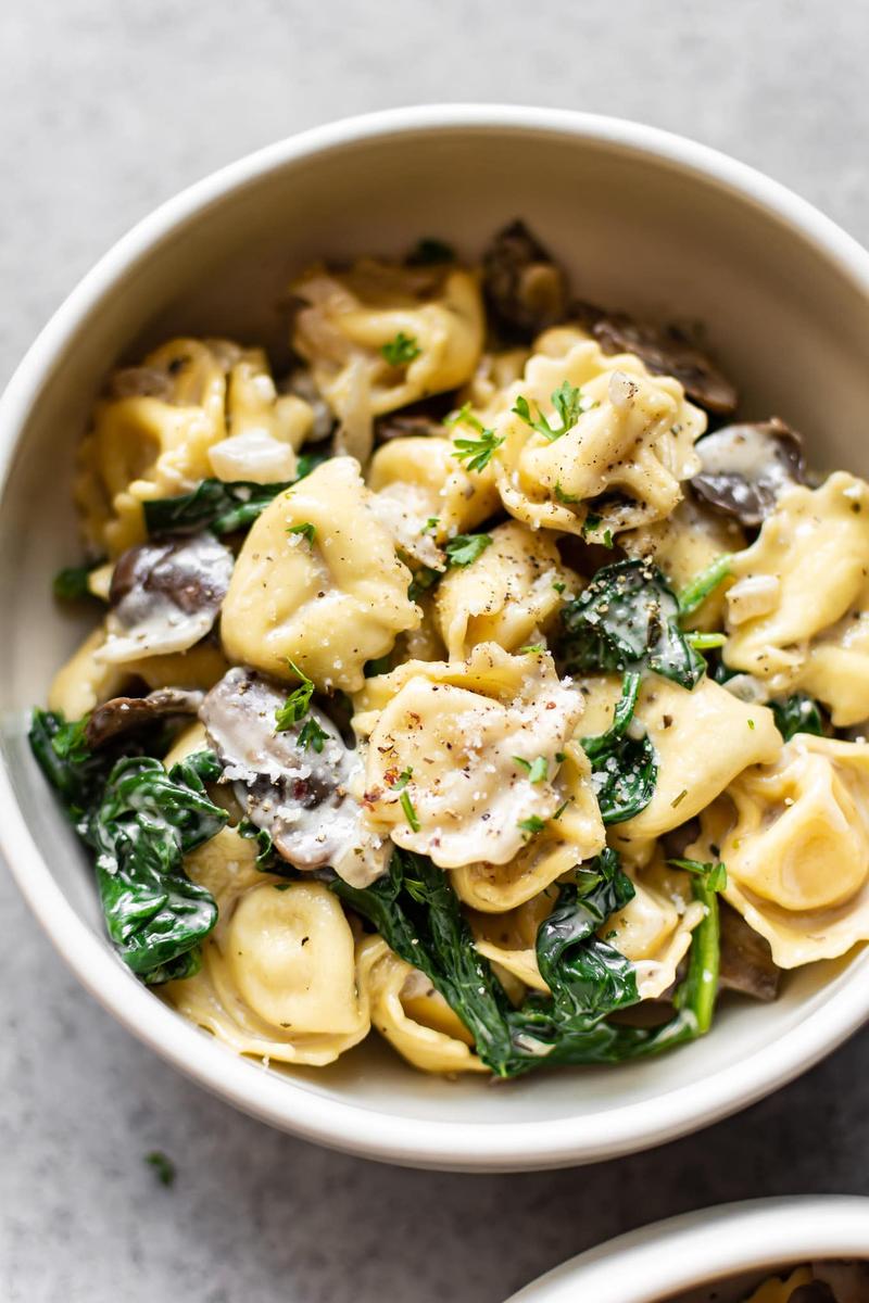 Creamy Tortellini with Spinach and Mushrooms