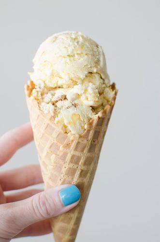 Ginger Peach Ice Cream