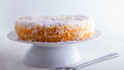 Super Easy Coconut Cake
