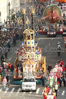 Floats and Balloons