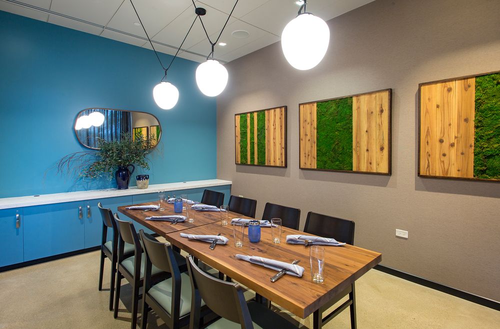 Che Figata Board Room