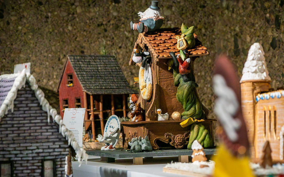 Homemade Gingerbread Houses