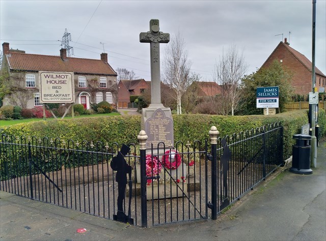 War Memorial, Dunham-on-Trent