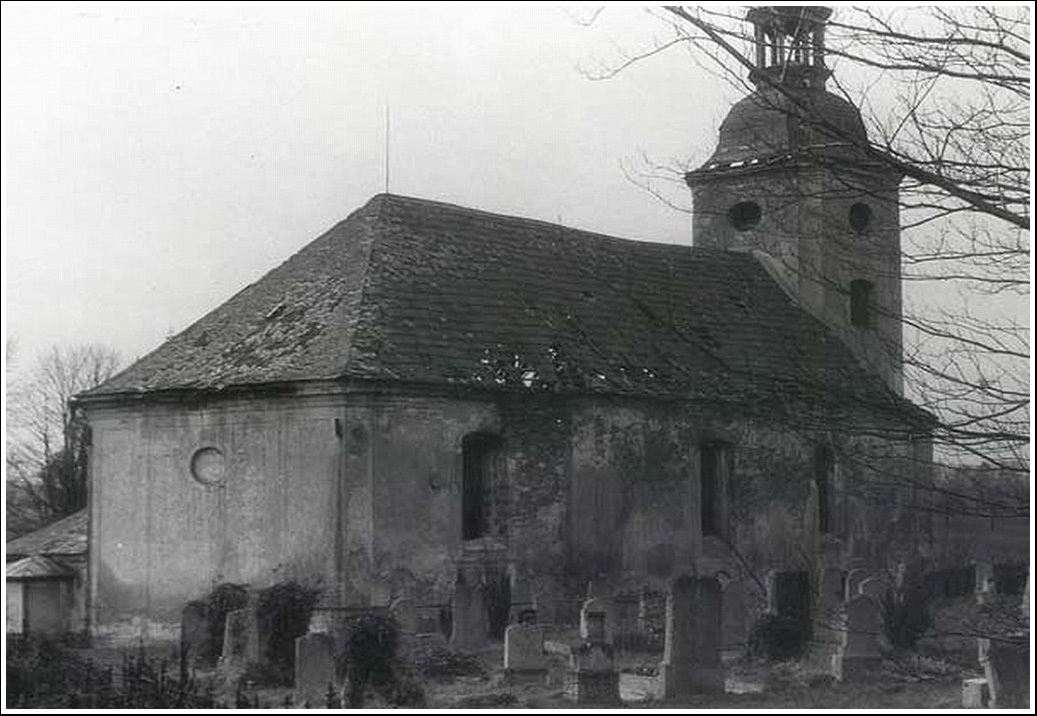 Kostel před demolicí Kostel před demolicí