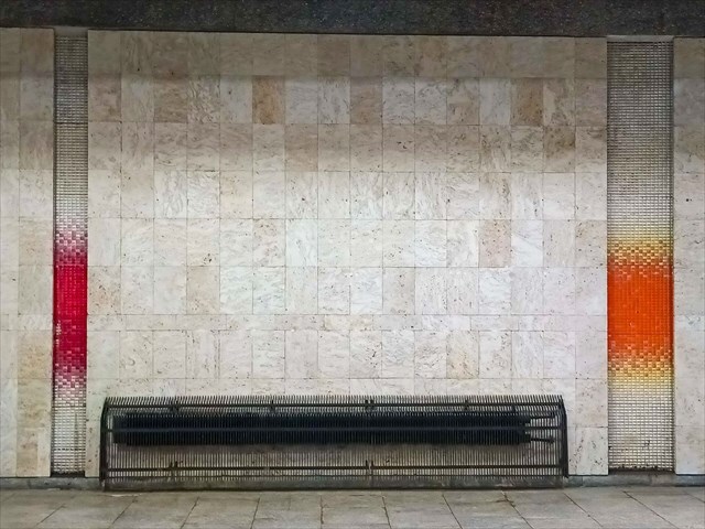Mozaiki Fangora na dworcu Warszawa Śródmieście