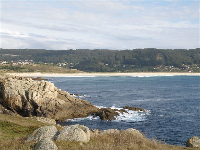Praia de Doniños dende o caché