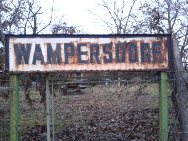 Das alte Bahnhofsschild