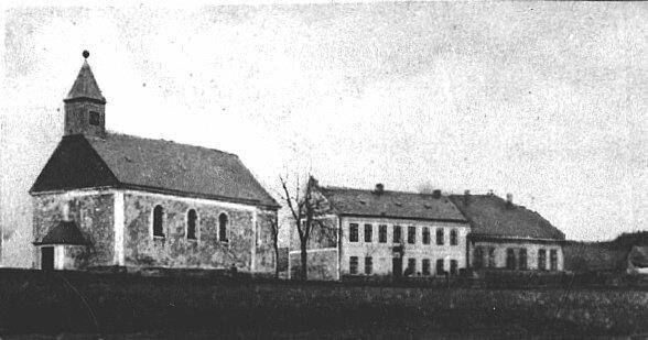 Kostel s původní školou
