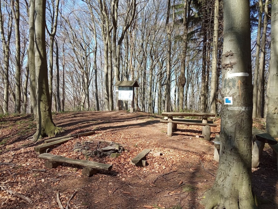 Fotografia: Oddychové miesto v hradnom areáli