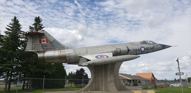 CF-104