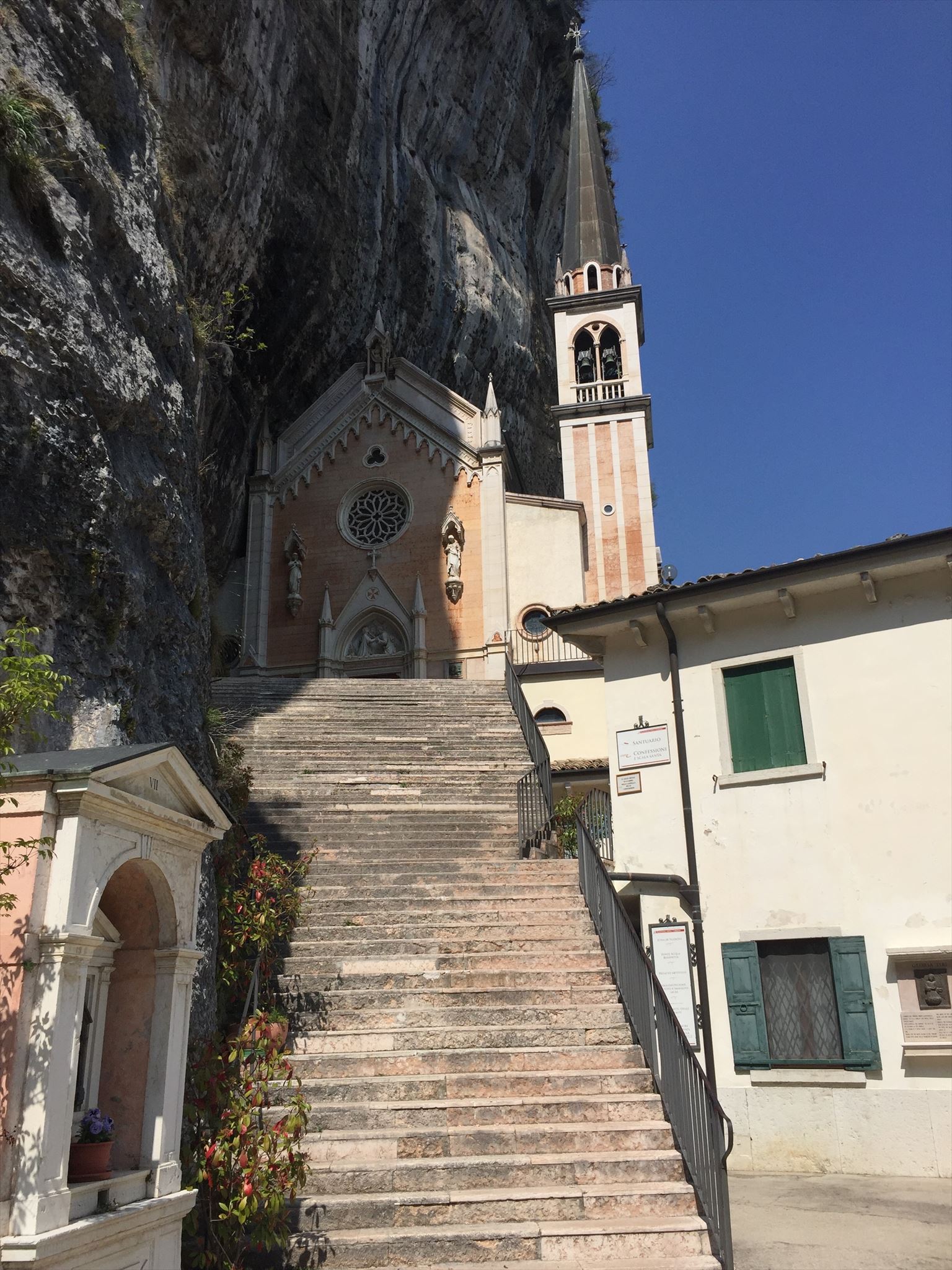 Madonna della Corona