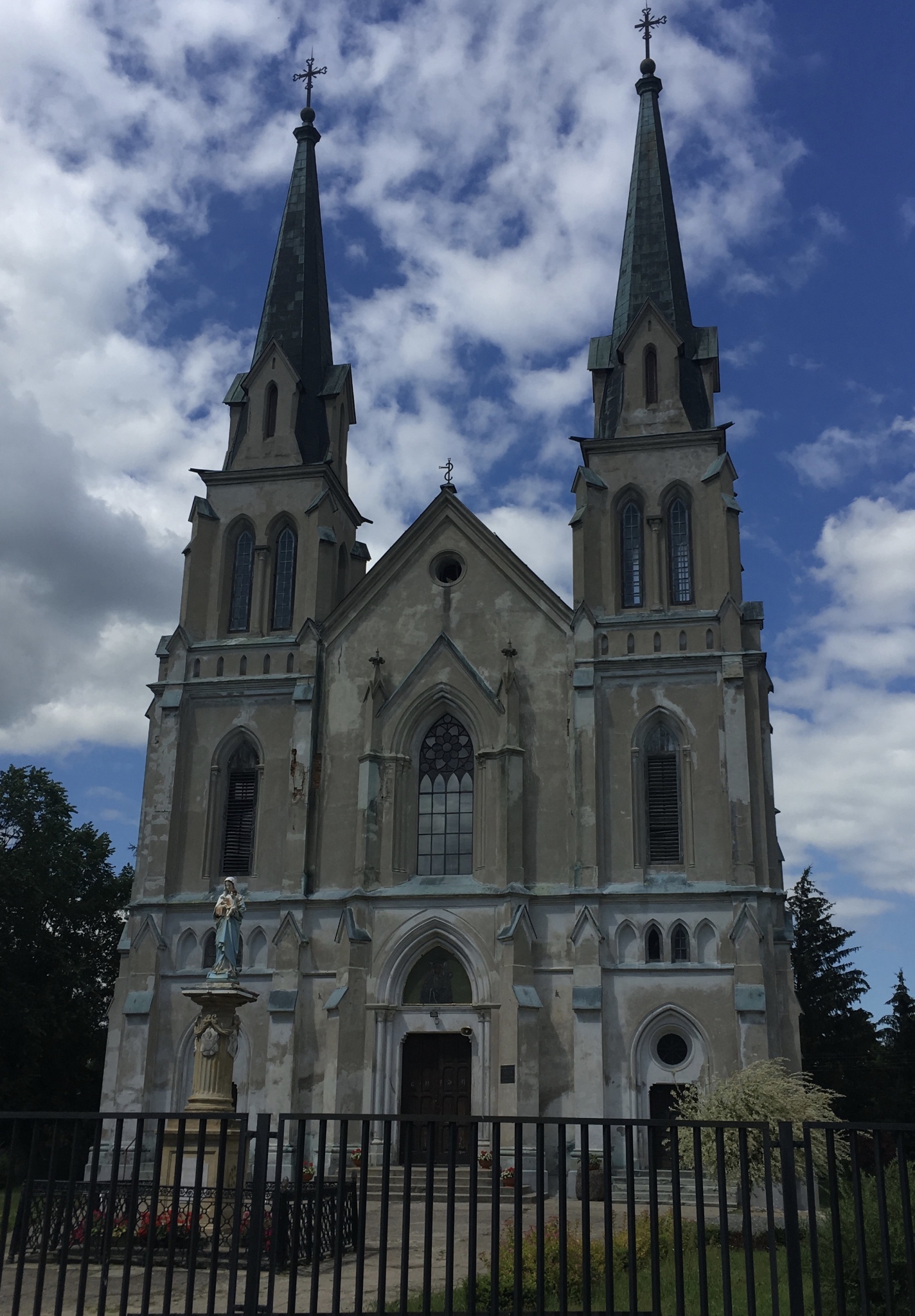 Image and video hosting by TinyPic