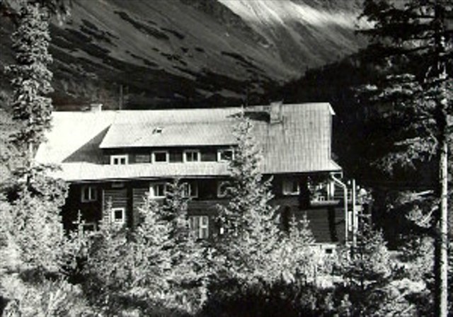 Historická fotografia Ťatliakovej chaty