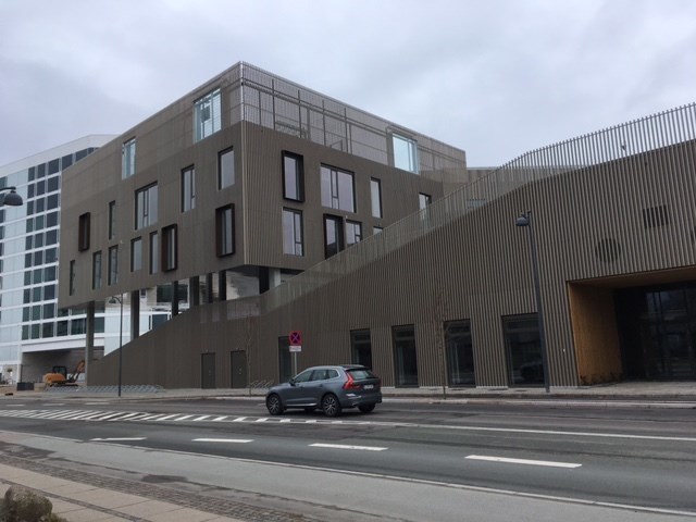 2d0f5e0b-3584-4273-b716-0156e85f0986_l.jpg (640×480)