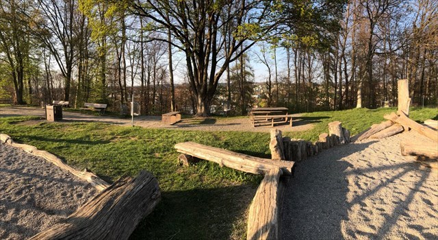 Spiel- und Grillplatz