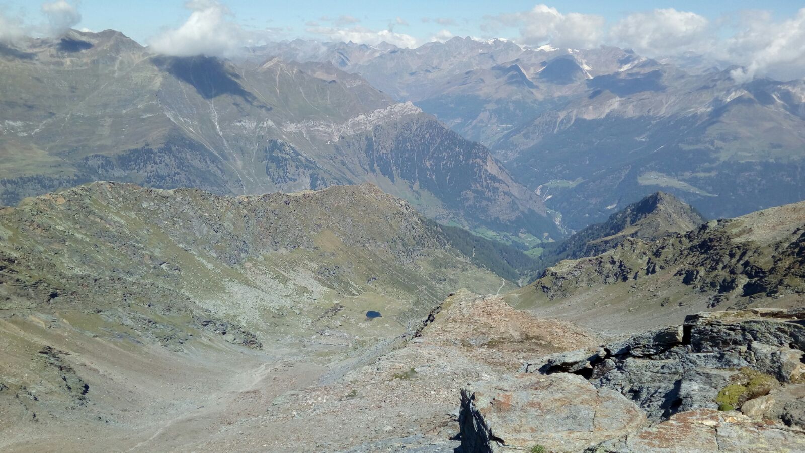 View Farmazon-Valley